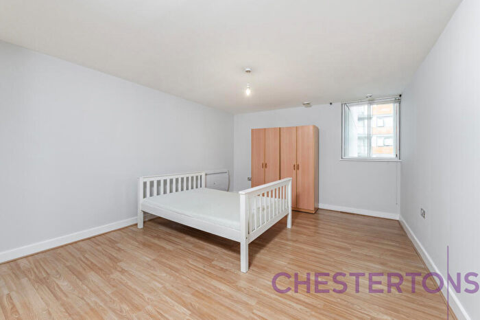 1 Bedroom Flat To Rent In Switch House, Blackwall Way, E14