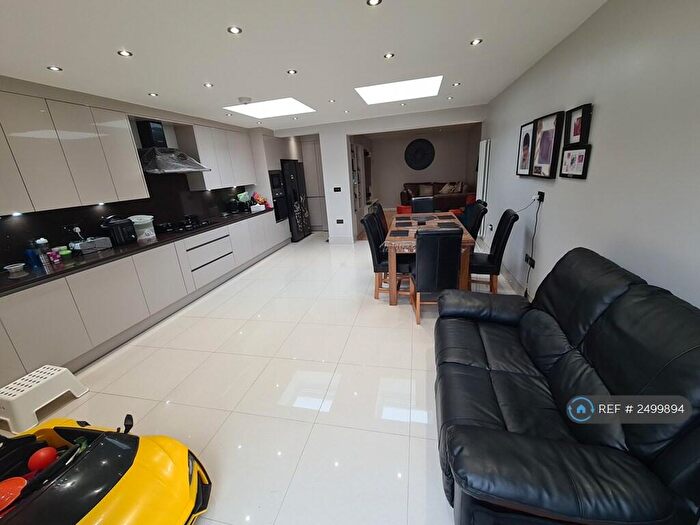 4 Bedroom End Of Terrace House To Rent In Drake Road, Harrow, HA2