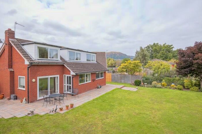 4 Bedroom Bungalow For Sale In Windrush Crescent, Malvern, Worcestershire, WR14