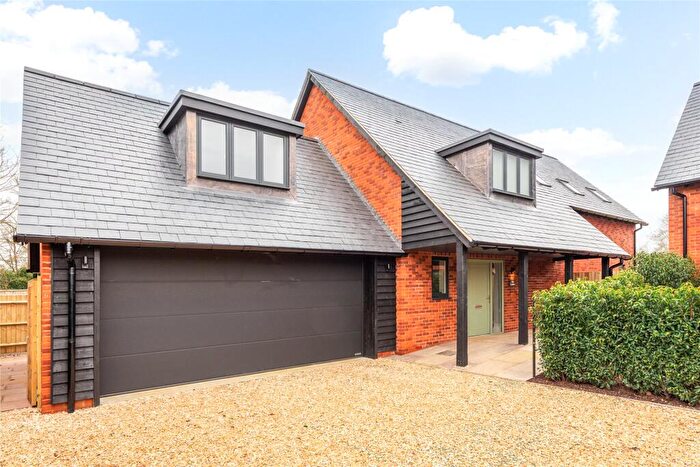 4 Bedroom Detached House For Sale In Aston Abbotts Road, Cublington, Buckinghamshire, LU7