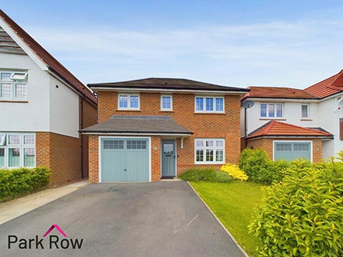 4 Bedroom Detached House For Sale In Bramley Park Avenue, Sherburn In Elmet, Leeds, LS25