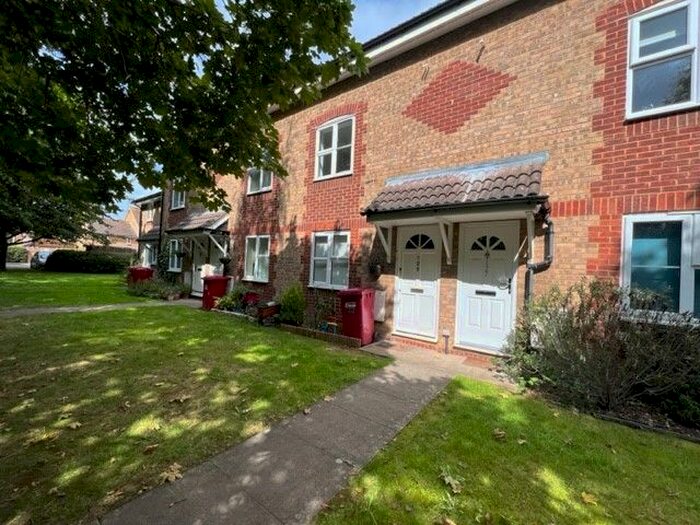 2 Bedroom Maisonette To Rent In Maplin Park, Langley, Slough, SL3