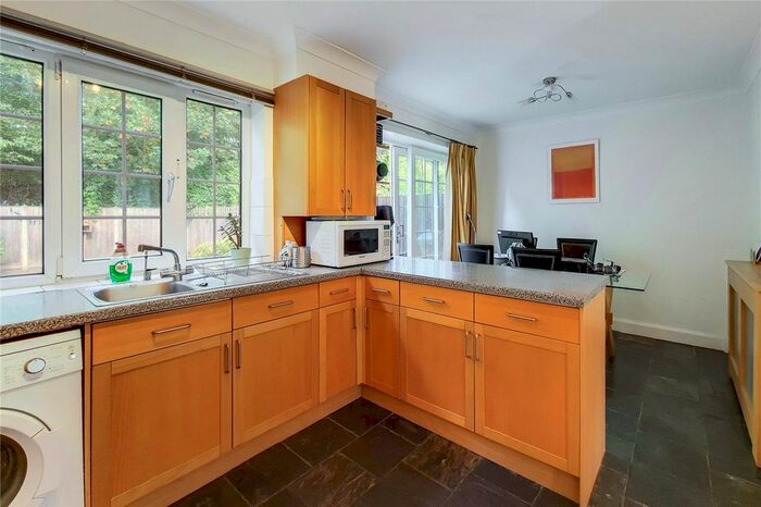 3 Bedroom Property To Rent In Magnolia Road, Chiswick, W4