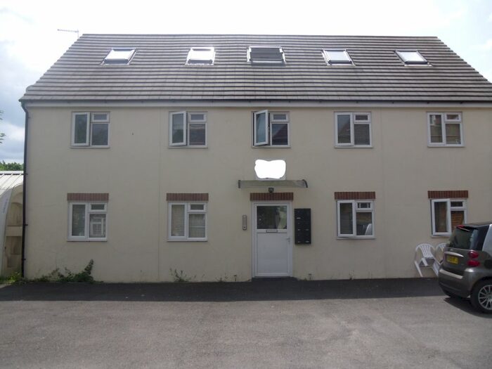 Studio To Rent In Carshalton Road, Sutton, SM1