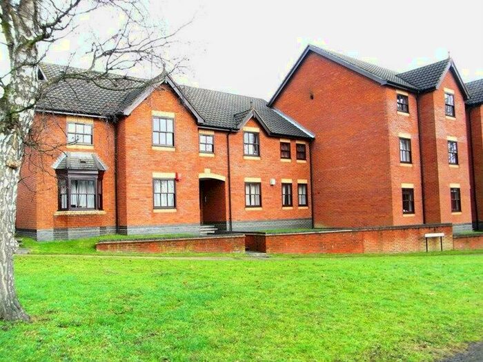 2 Bedroom Flat To Rent In Riverside Road, St Albans, AL1