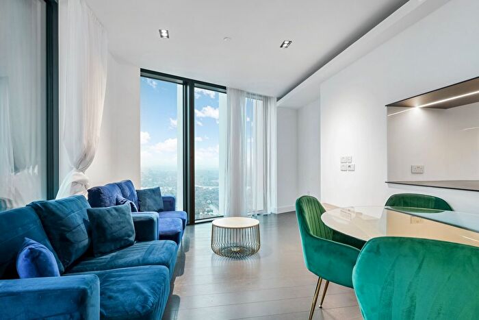 2 Bedroom Flat To Rent In Amory Tower, Marsh Wall, E14