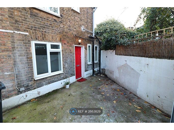 1 Bedroom Semi-Detached House To Rent In Ryecroft Road, London, SE13