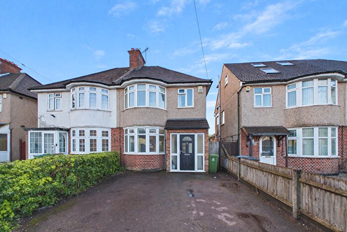 3 Bedroom Semi Detached House For Sale In Balmoral Road, Watford, WD24