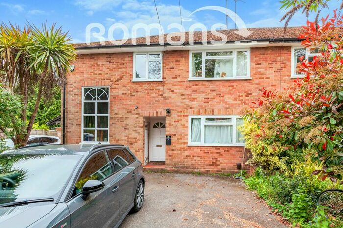 2 Bedroom Maisonette To Rent In Ray Mill Road East, SL6