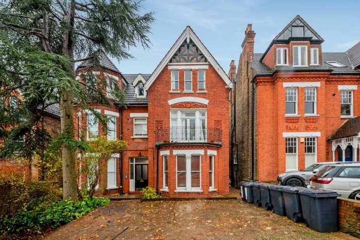 1 Bedroom Flat To Rent In Mowbray Road London, SE19