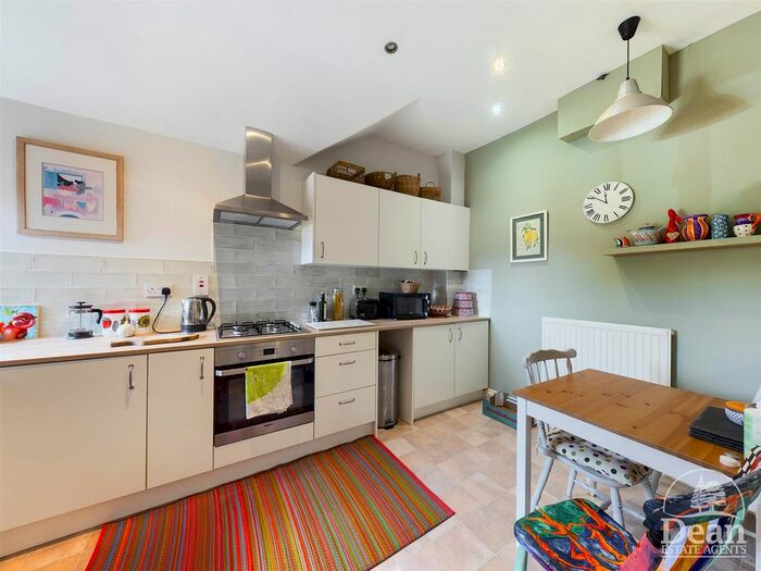 2 Bedroom Flat To Rent In Boxbush Road, Coleford, GL16