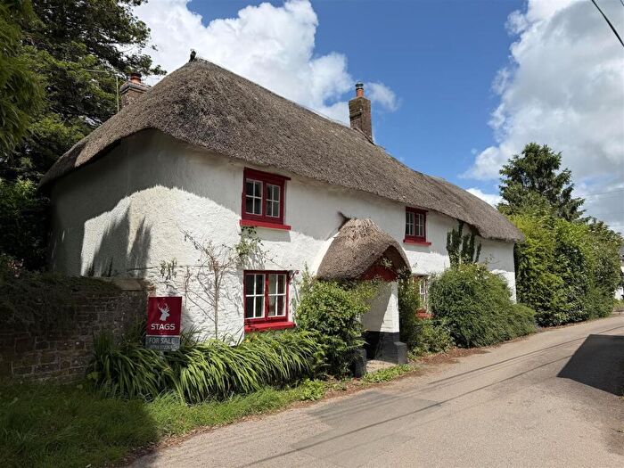 2 Bedroom Detached House For Sale In Romansleigh, EX36