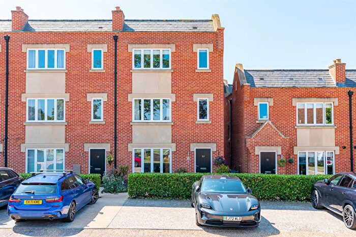 4 Bedroom End Of Terrace House For Sale In Danbury Palace Drive, Danbury, Chelmsford, CM3