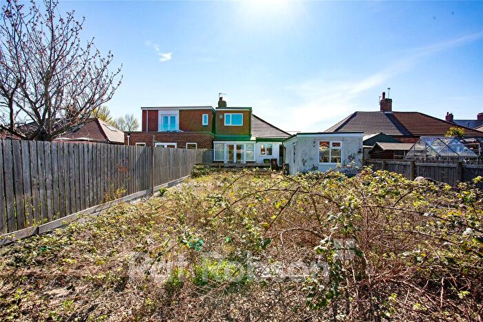 2 Bedroom Bungalow For Sale In Sackville Road, Heaton, Newcastle Upon Tyne, NE6