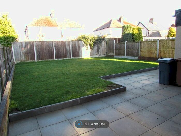 4 Bedroom Detached House To Rent In Ffordd Pentre, Mold, CH7