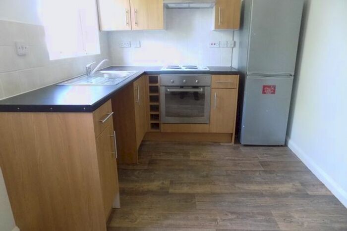 2 Bedroom Maisonette To Rent In The Ridings, Luton, LU3