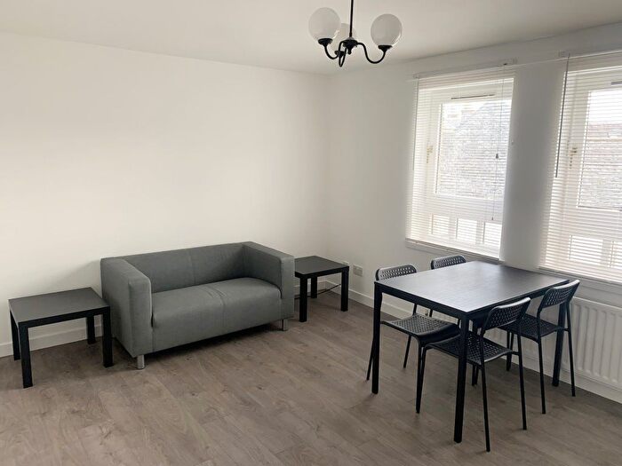 2 Bedroom Flat To Rent In Eddie Court, St. Andrews, KY16