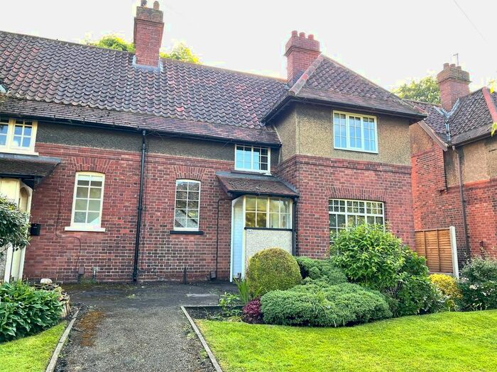 3 Bedroom Semi-Detached House To Rent In Shipton Road, York, YO30