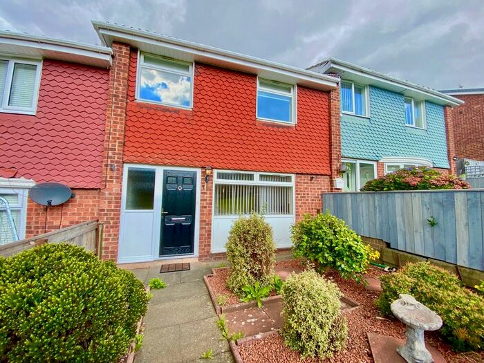 3 Bedroom Terraced House To Rent In Troutbeck Gardens, Lyndhurst Estate, NE9