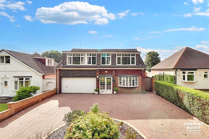 4 Bedroom Detached House For Sale In Lichfield Road, Sandhills, Walsall, WS9