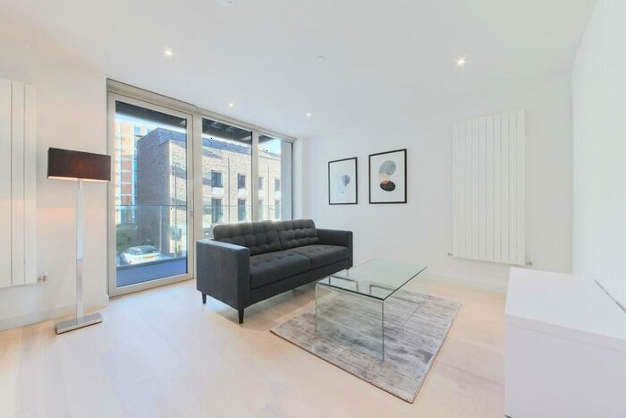 1 Bedroom Apartment To Rent In Liner House, Royal Wharf, London, E16