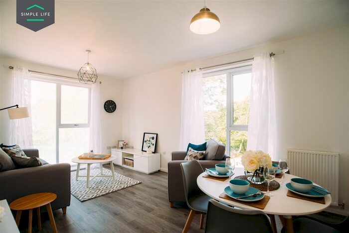 2 Bedroom Flat To Rent In Park Grange House, Sheffield, S2