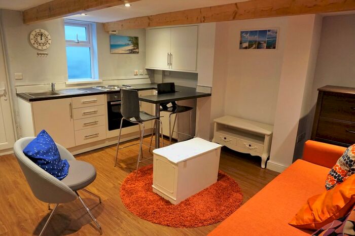 Studio To Rent In Anderson Avenue, Leeds, LS8