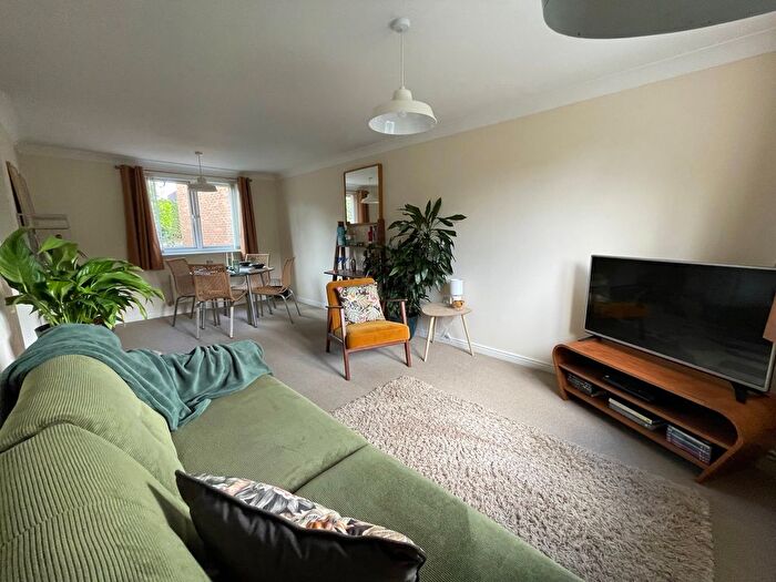 2 Bedroom Flat For Sale In Darran House, Golden Mile View, Newport, NP20