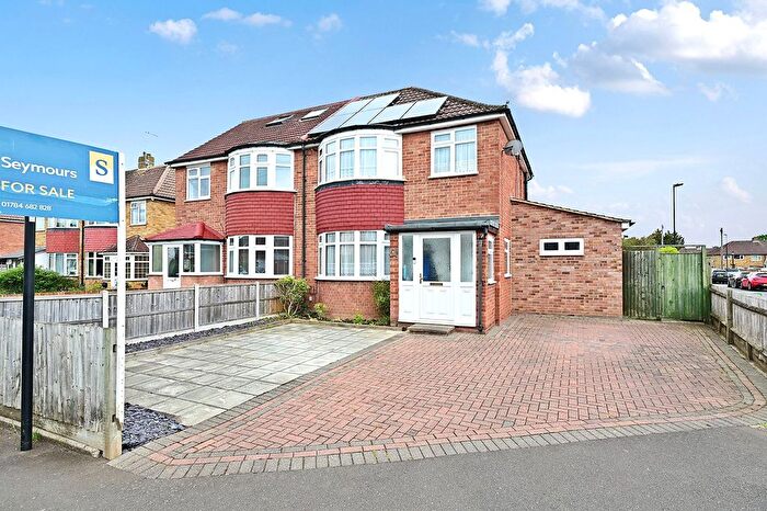 3 Bedroom Semi-Detached House For Sale In Bedfont, TW14