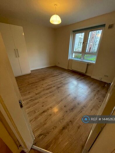 3 Bedroom Flat To Rent In Raploch Avenue, Glasgow, G14