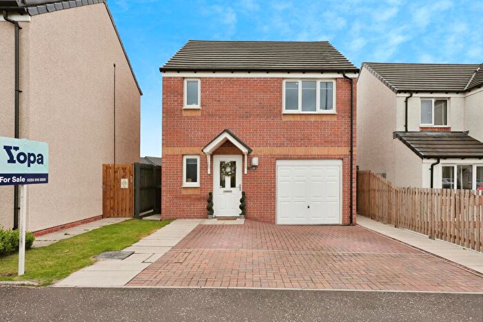 3 Bedroom Detached House For Sale In East Baldridge Drive, Dunfermline, KY12