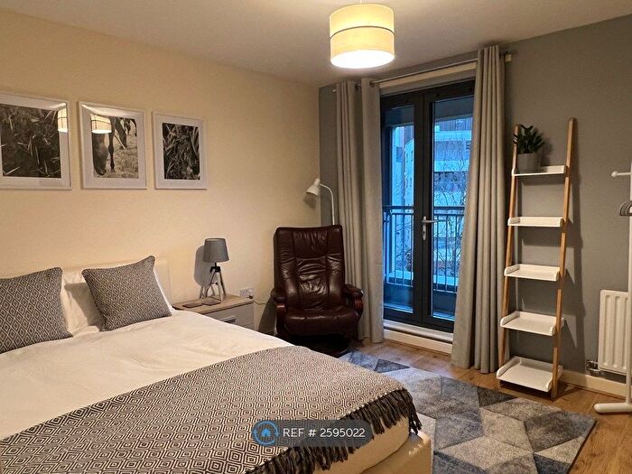 2 Bedroom Flat To Rent In Cottage Road, London, N7