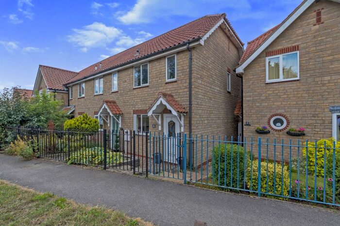 2 Bedroom End Of Terrace House For Sale In Saltby Road, Croxton Kerrial, Grantham, NG32
