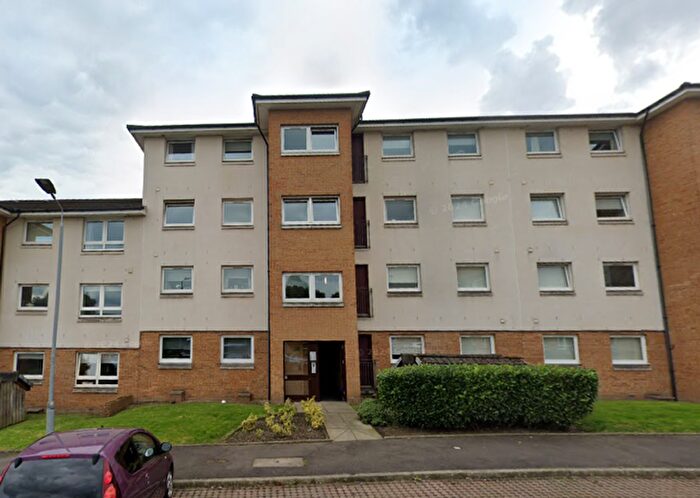 2 Bedroom Flat To Rent In Silverbanks Road, Cambuslang, G72