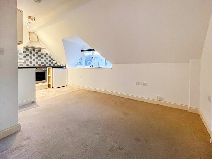 1 Bedroom Apartment To Rent In Park Place, Horsham, RH12