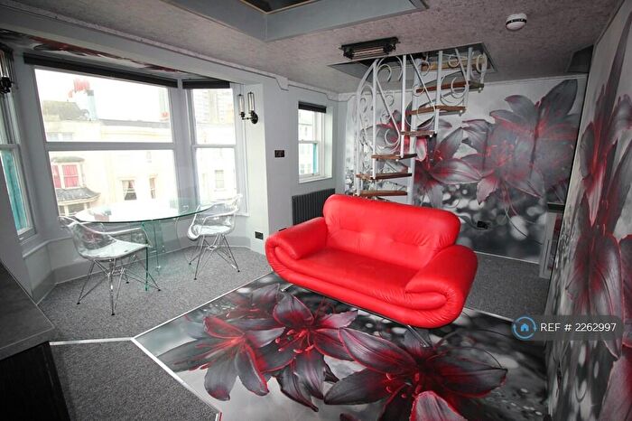 Studio To Rent In Lower Rock Gardens, Brighton, BN2