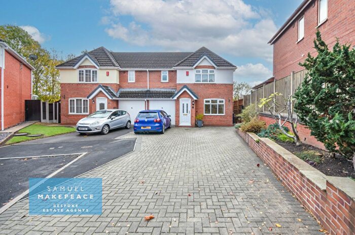 3 Bedroom Semi Detached House For Sale In Nabbs Close, Kidsgrove, Stoke On Trent, ST7