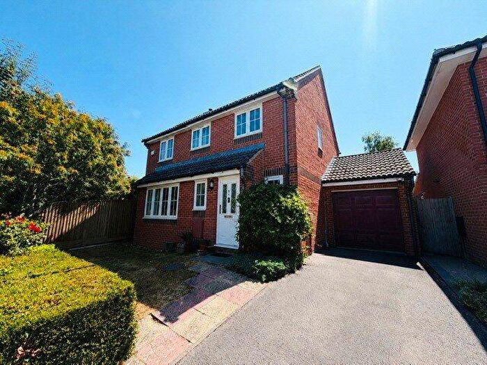 4 Bedroom Detached House To Rent In Churchward Close, Grove, Wantage, OX12