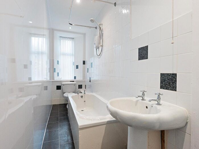 1 Bedroom Flat To Rent In Eastwood Crescent, Thornliebank, East Renfrewshire, G46