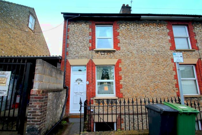 2 Bedroom Terraced House To Rent In Hope Street, Maidstone, Kent, ME14