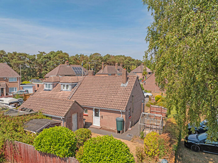 1 Bedroom Bungalow For Sale In Sandford, Wareham, Dorset, BH20 - Photo 3