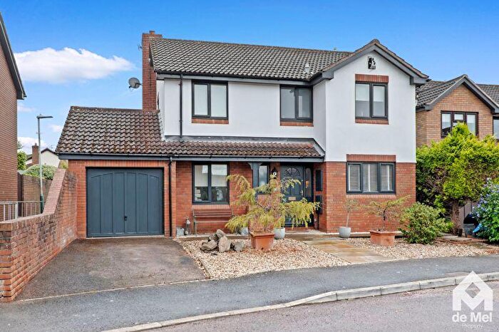 4 Bedroom Detached House For Sale In Whitethorn Drive, Prestbury, Cheltenham, GL52