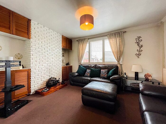 3 Bedroom Semi-detached House For Sale In Winchester Crescent, Gravesend, Kent, DA12