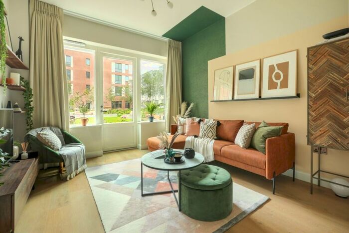 3 Bedroom Flat To Rent In Zinc Street Sugar House Island, E15