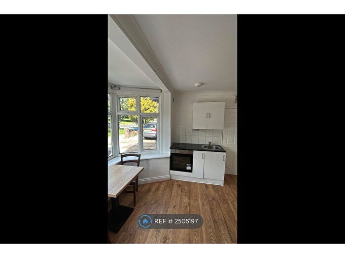 Studio To Rent In Brentfield Gardens, London, NW2