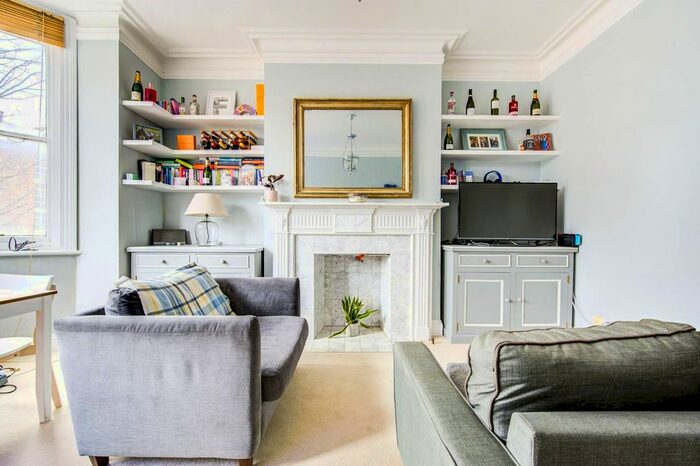 2 Bedroom Flat To Rent In Fulham Road, Parsons Green, London, SW6