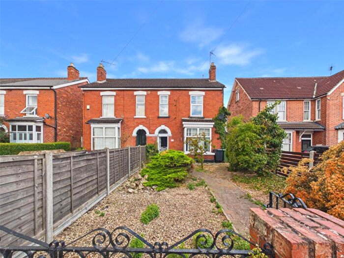 4 Bedroom Semi Detached House For Sale In Stroud Road, Gloucester, Gloucestershire, GL1