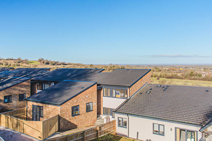 2 Bedroom Apartment For Sale In Plot - Hooks Hill, Purton, SN5