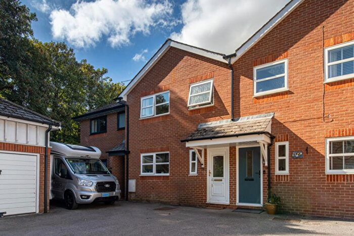 3 Bedroom Terraced House To Rent In Headley Close, Alresford, Hampshire, SO24