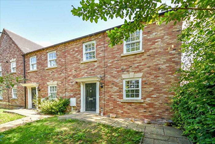 2 Bedroom End Of Terrace House To Rent In Irthlingborough Road, Wellingborough, NN8